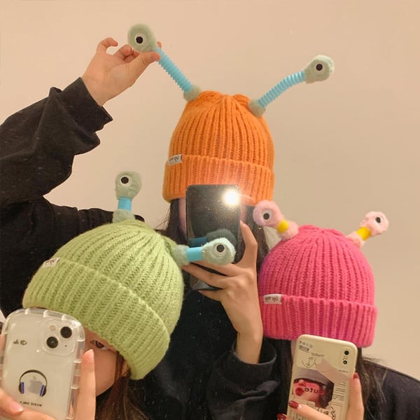 GlowTots - Gorro De Invierno Para Padres e Hijos de Un Simpático Monstruito Brillante
