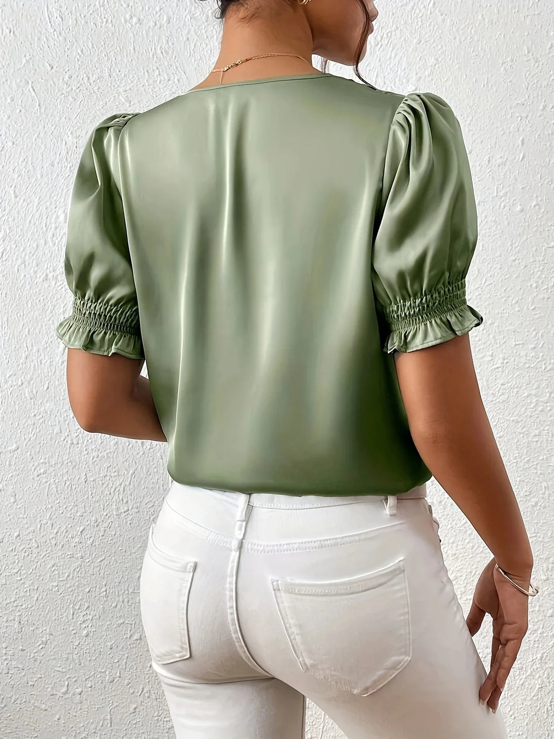 Abella - Elegante Blusa Con Cuello En V y Mangas Abullonadas