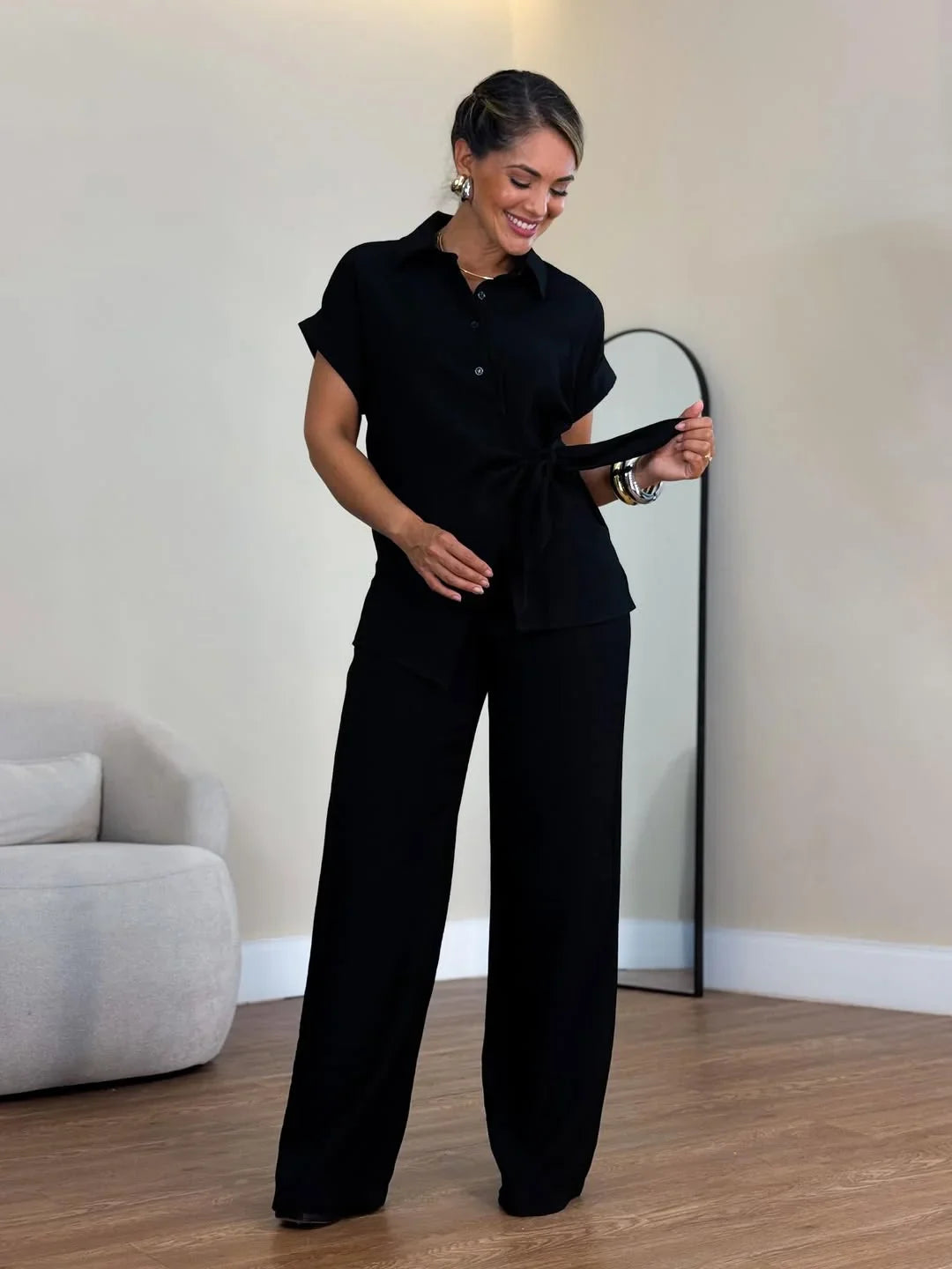 Lorie - Elegante Conjunto De Dos Piezas Con Lazo Delantero