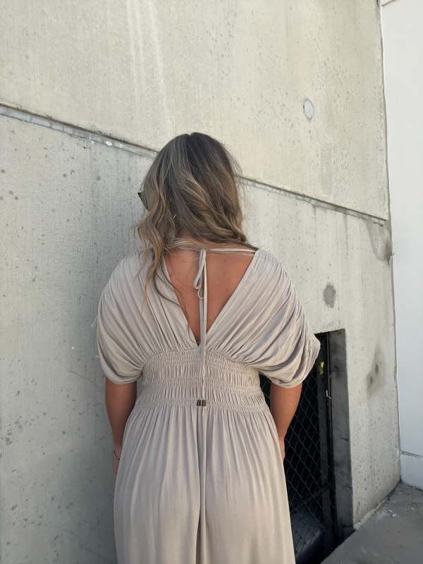 Neisya - Vestido Largo Maxi con Cuello en V y Abertura