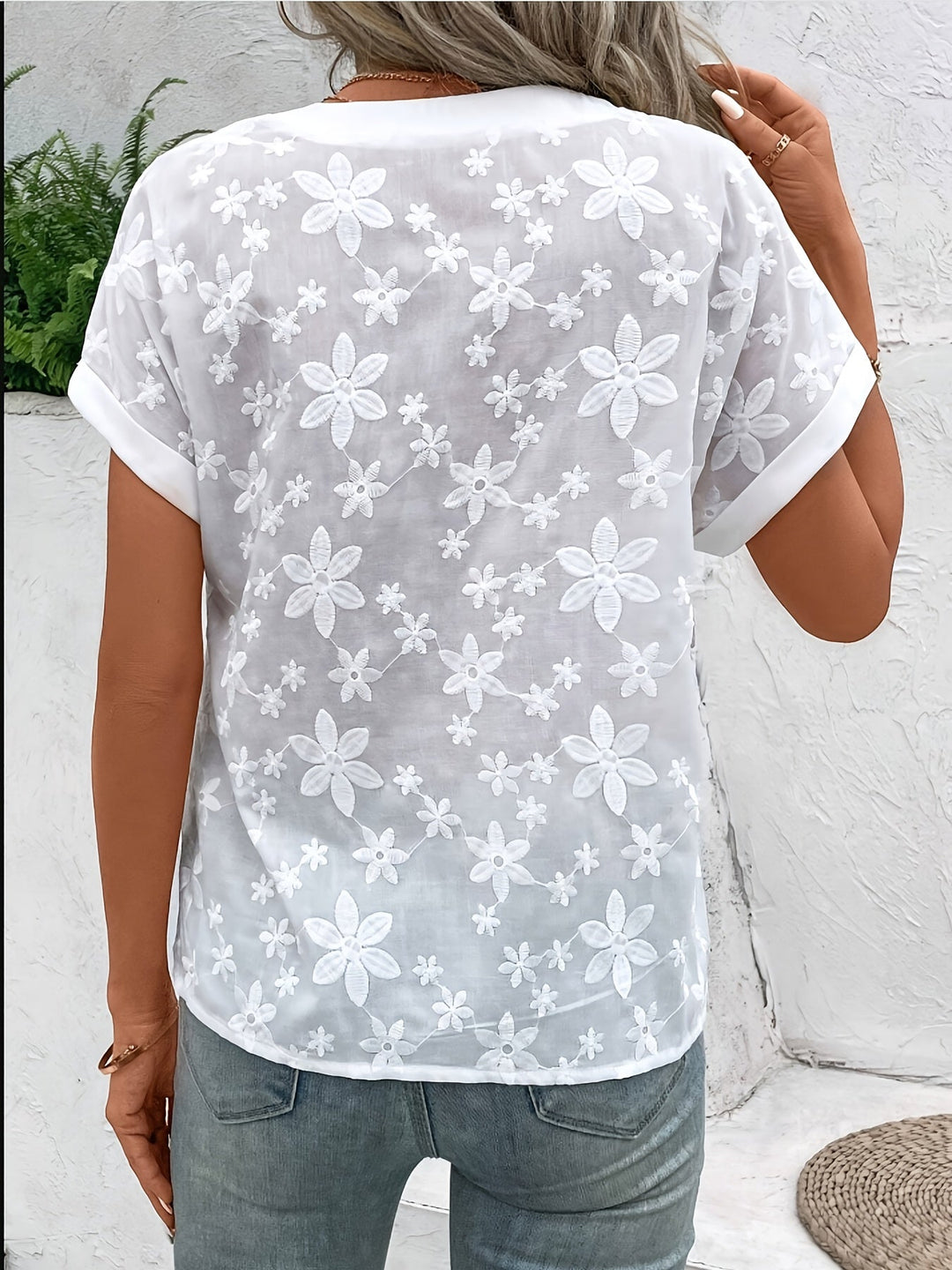 Ksenia - Blusa Abotonada con Cuello en V
