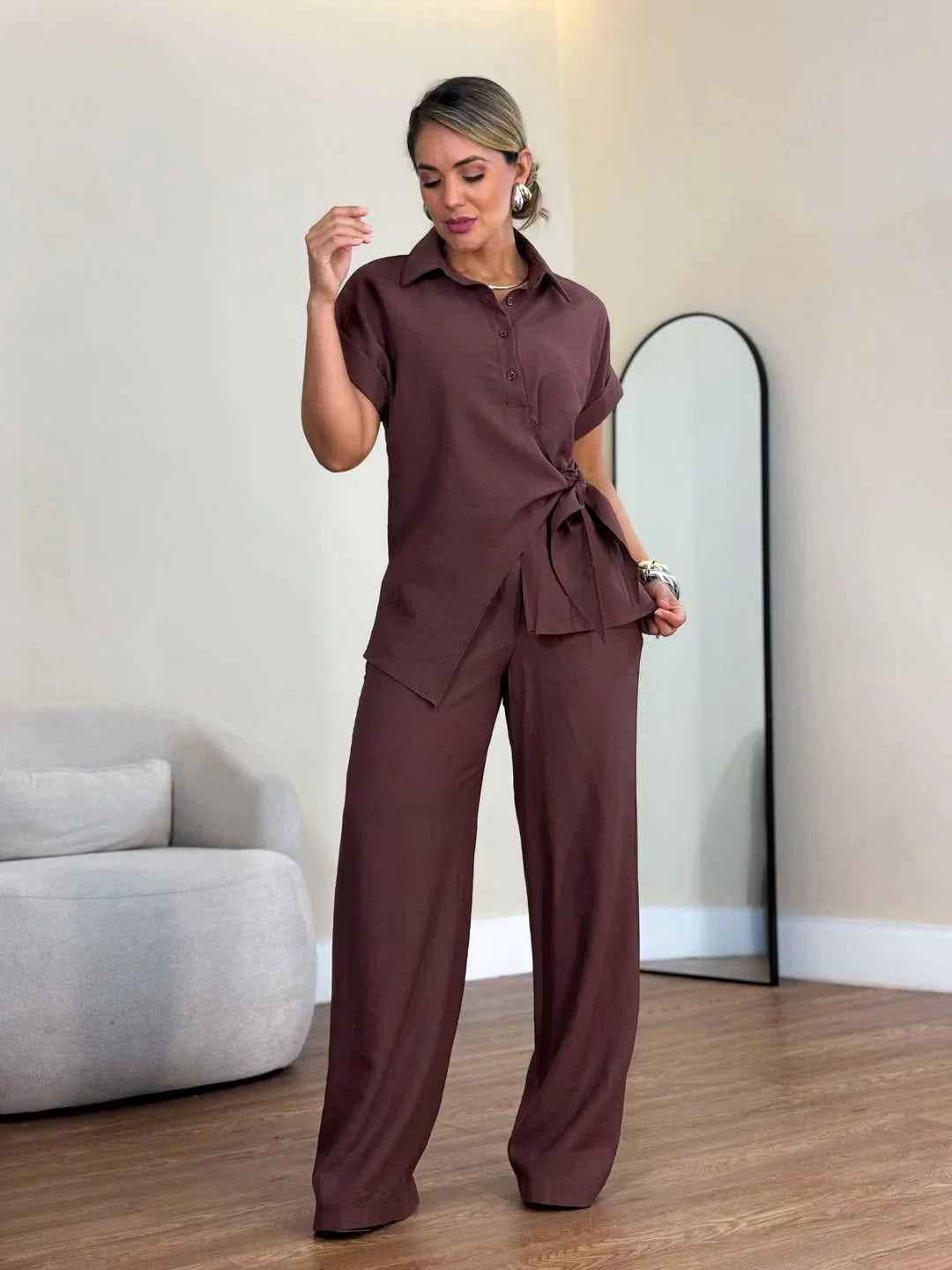 Lorie - Elegante Conjunto De Dos Piezas Con Lazo Delantero