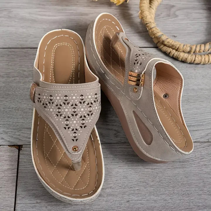 Tiara - Sandalias Con Cuña Elegantes
