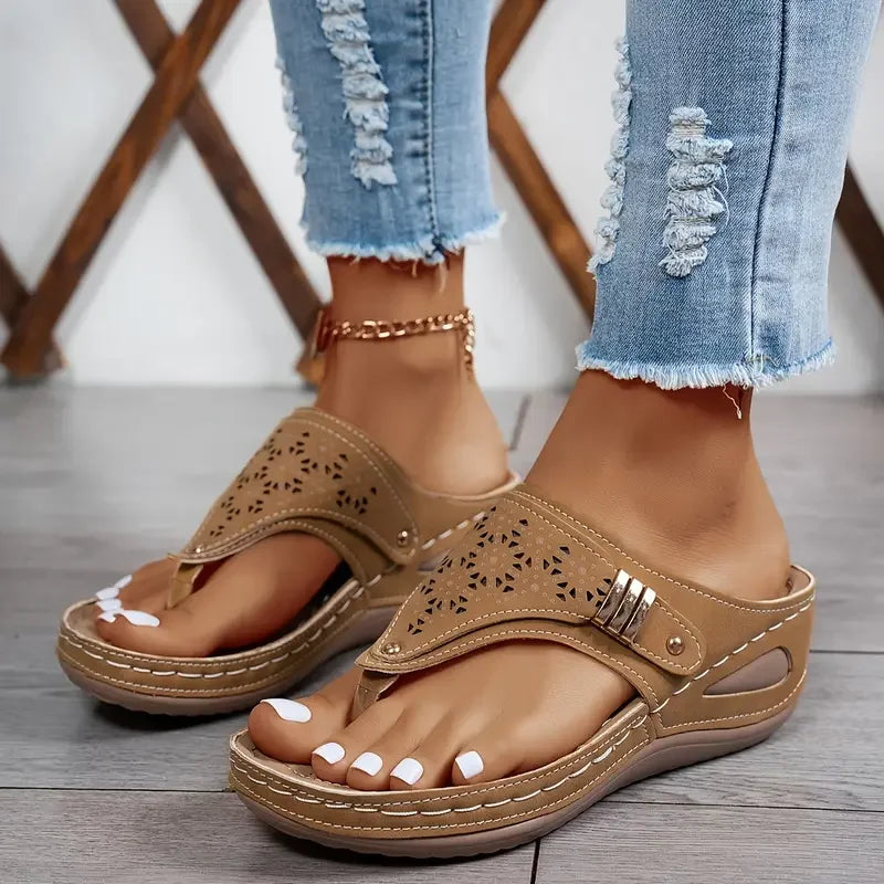Tiara - Sandalias Con Cuña Elegantes