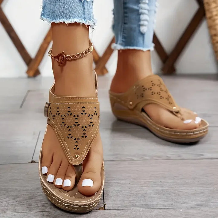 Tiara - Sandalias Con Cuña Elegantes