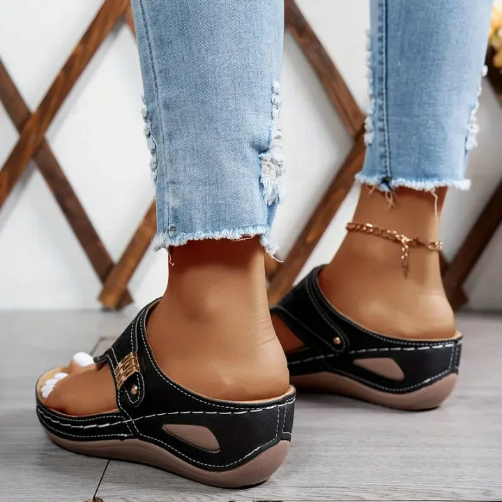 Tiara - Sandalias Con Cuña Elegantes