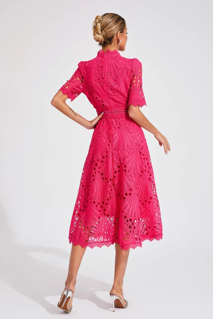 Vorelle - Vestido Informal de Manga Corta con Bordado Floral