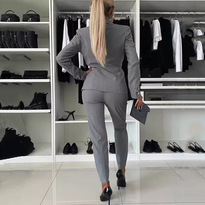 Thirza - Conjunto de Blazer Cruzado y Pantalón Corte Entallado